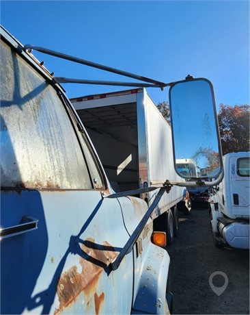 1987 CHEVROLET C60 Used Glass Truck / Trailer Components for sale