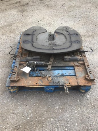 2004 HOLLAND AIR SLIDE Used Fifth Wheel Truck / Trailer Components for sale