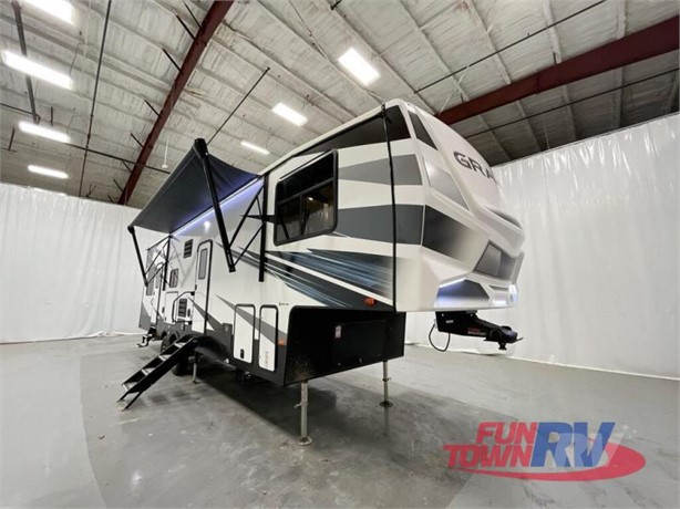 2023 HEARTLAND GRAVITY 3210 For Sale in Cleburne, Texas | RVUniverse.com
