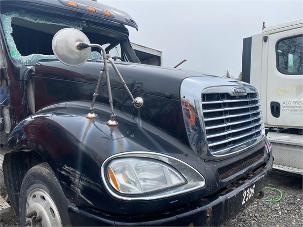 2007 FREIGHTLINER COLUMBIA 120 Used Grill Truck / Trailer Components for sale