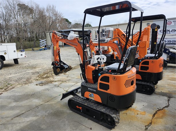 2023 AGROTK QH12 New Mini (up to 12,000 lbs) Excavators for hire
