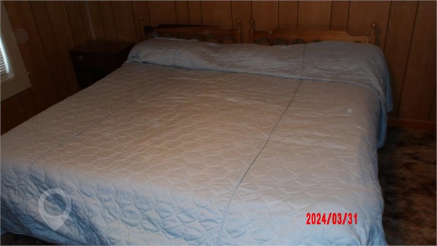 TWIN BEDS Used Beds / Bedroom Sets Furniture for sale