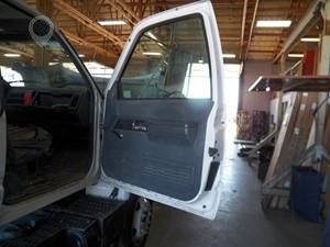 2001 GM C6500 Used Door Truck / Trailer Components for sale