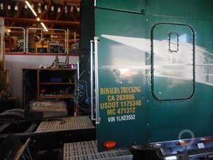 1999 FREIGHTLINER CLASSIC XL Used Sleeper Truck / Trailer Components for sale