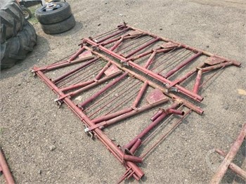 (2) 3 HOLE HEAD GATES Used Other auction results