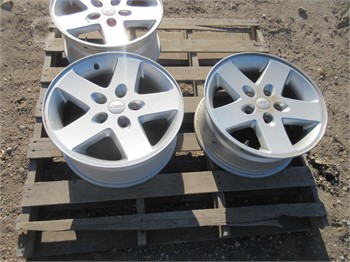 JEEP 17X7.5 INCH SET OF 3 Used Wheel Truck / Trailer Components auction results