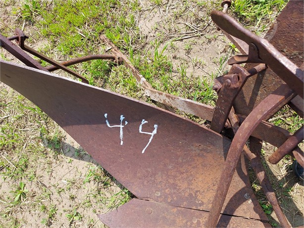 1 BOTTOM PLOW Used Farms Antiques auction results