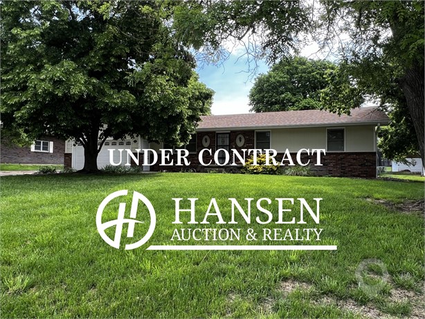 UNDER CONTRACT - 211 S. ELM STREET BELOIT, KS Used Residential Real Estate for sale