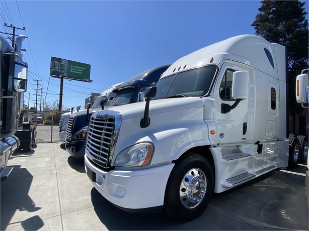 18 Freightliner Cascadia 125 For Sale In Wilmington California Www Gfcwsales Com