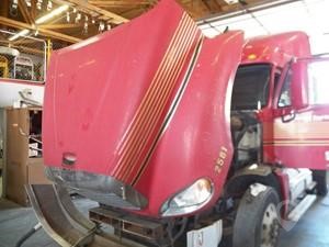 2005 FREIGHTLINER COLUMBIA CL120 Used Bonnet Truck / Trailer Components for sale