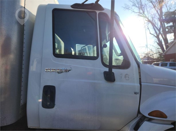 2013 INTERNATIONAL DURASTAR 4300 Used Door Truck / Trailer Components for sale