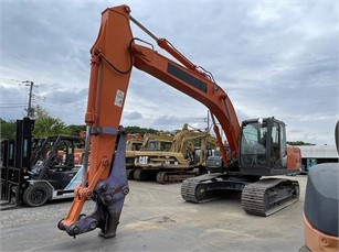 HITACHI Crawler Excavators For Sale From Toyokami Co., Ltd., Japan 