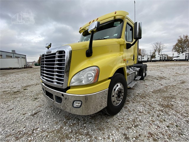 16 Freightliner Cascadia 125 For Sale In Van Buren Arkansas Truckpaper Com