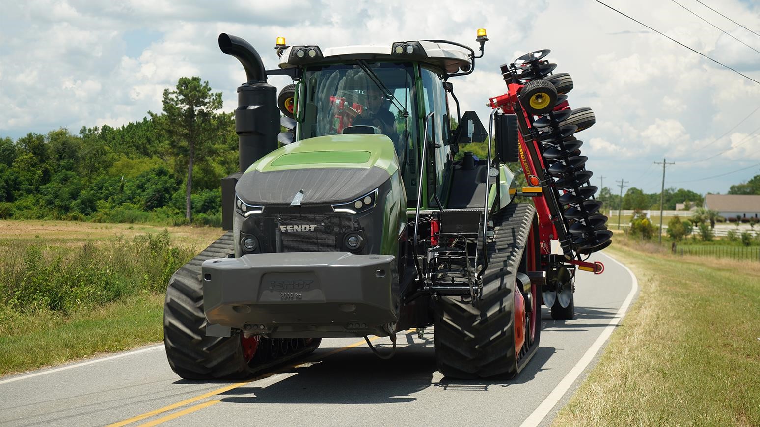 Fendt 1100 Vario MT: A New Family Of Two-Track Tractors For North America