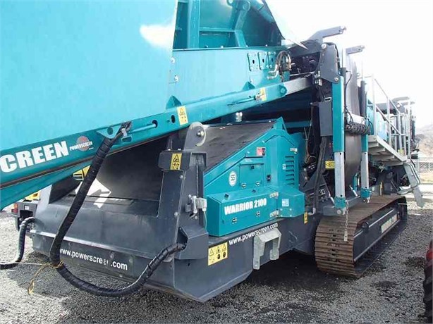 2017 POWERSCREEN WARRIOR 2100 Used 岩石骨材画面