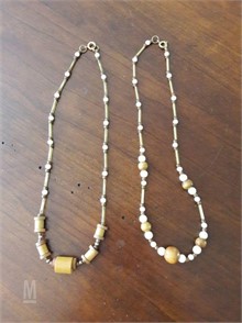 Beaded Wooden Beaded Necklace 14 Otros Artículos Para La - brons vip chain roblox