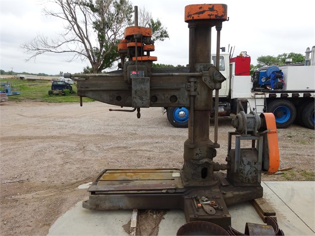 DRESSES MACHINE TOOL CO. RADIAL ARM DRILL PRESS Used Saws / Drills Shop / Warehouse auction results