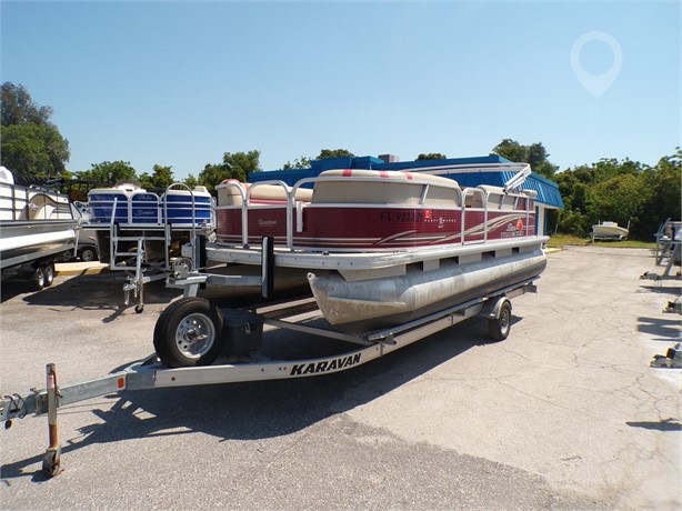 2012 SUN TRACKER PARTY BARGE 20 DLX Used Pontoon / Deck Boats for sale