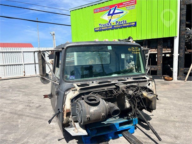 1996 FORD L9000 Used Cab Truck / Trailer Components for sale