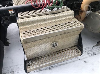 2019 KENWORTH T680 Used Battery Box Truck / Trailer Components for sale