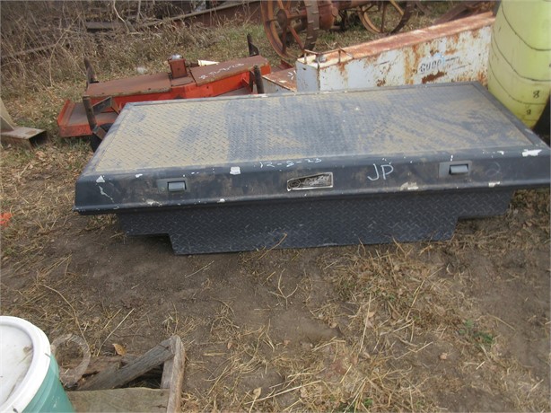 DEEZEE PLATINUM SERIES ALUMINUM Used Tool Box Truck / Trailer Components auction results