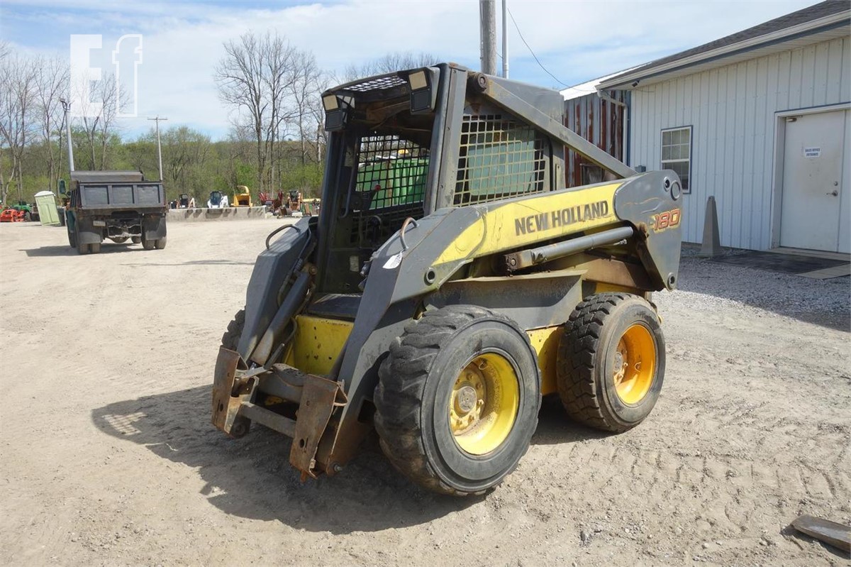 EquipmentFacts.com | 2007 NEW HOLLAND L180 Online Auctions