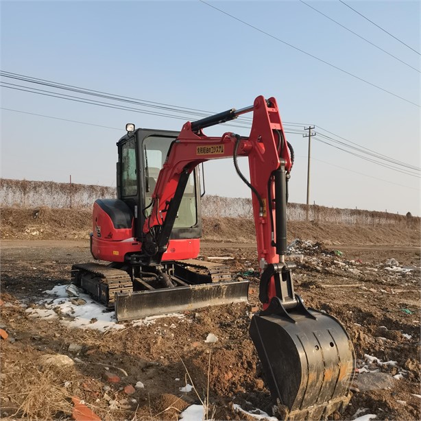 2018 KUBOTA KX135-3SZ Used Mini (up to 12,000 lbs) Excavators for sale
