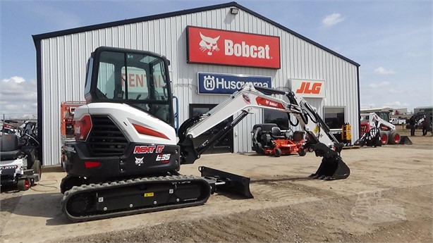 2022 BOBCAT E35R2 Used Mini (up to 12,000 lbs) Excavators for rent