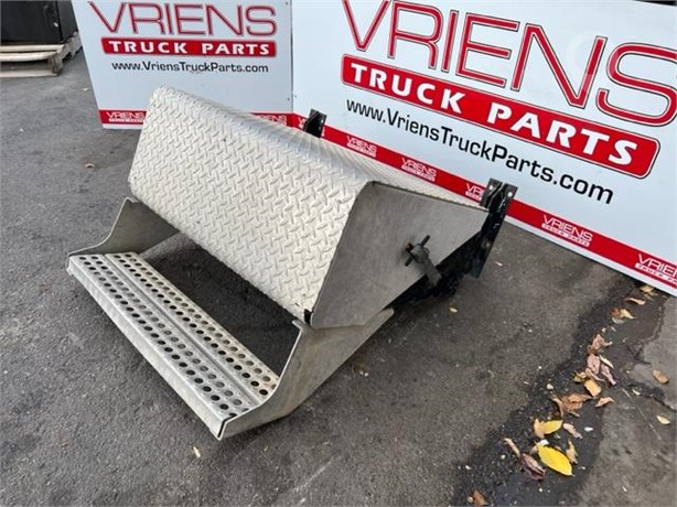 FREIGHTLINER Used Battery Box Truck / Trailer Components for sale