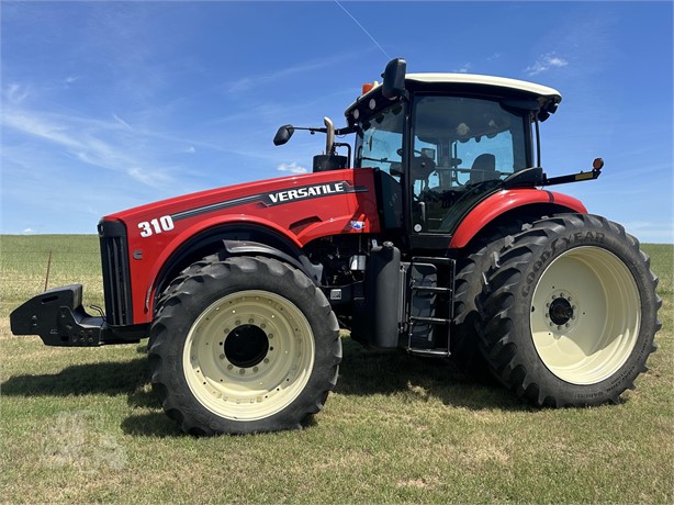 VERSATILE 310 Used 300 HP or Greater Tractors for sale