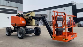 A 2025 JLG 340AJ articulating boom lift.