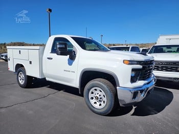 A 2025 Chevrolet Silverado 3500 SRW service/mechanic/utility truck parked on a lot.