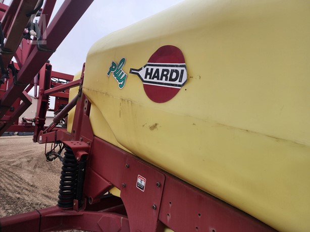 HARDI COMMANDER PLUS 1200 Used Pull Type Sprayers for sale