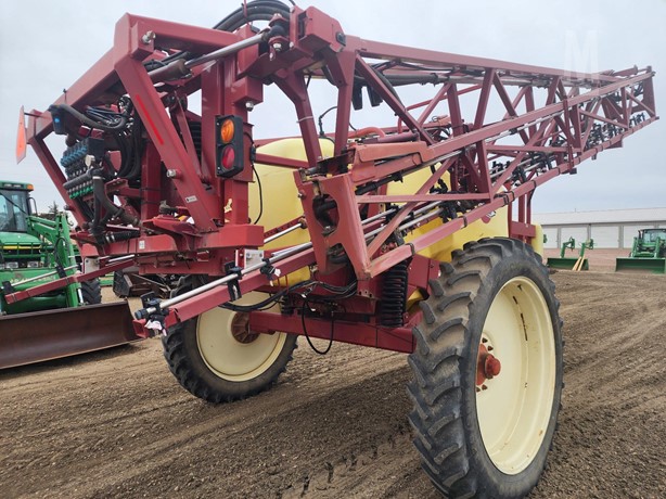 HARDI COMMANDER PLUS 1200 Used Pull Type Sprayers for sale