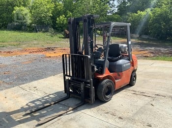 TOYOTA 7FGU25 Used Pneumatic Tire Forklifts upcoming auctions