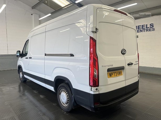 2023 MAXUS DELIVER 9 Used Panel Vans en vente