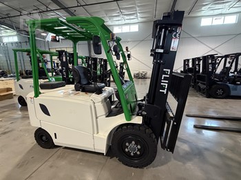 2022 HENAN JINGCHENG XIANDAI FORKLIFT CO FB35 New Pneumatic Tire Forklifts for sale