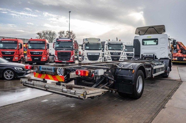 2015 RENAULT D19 Used LKW mit Wechselsystem zum verkauf