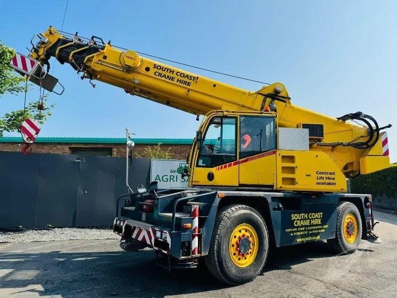 2004 Terex AC 30 parked outside on a lot.