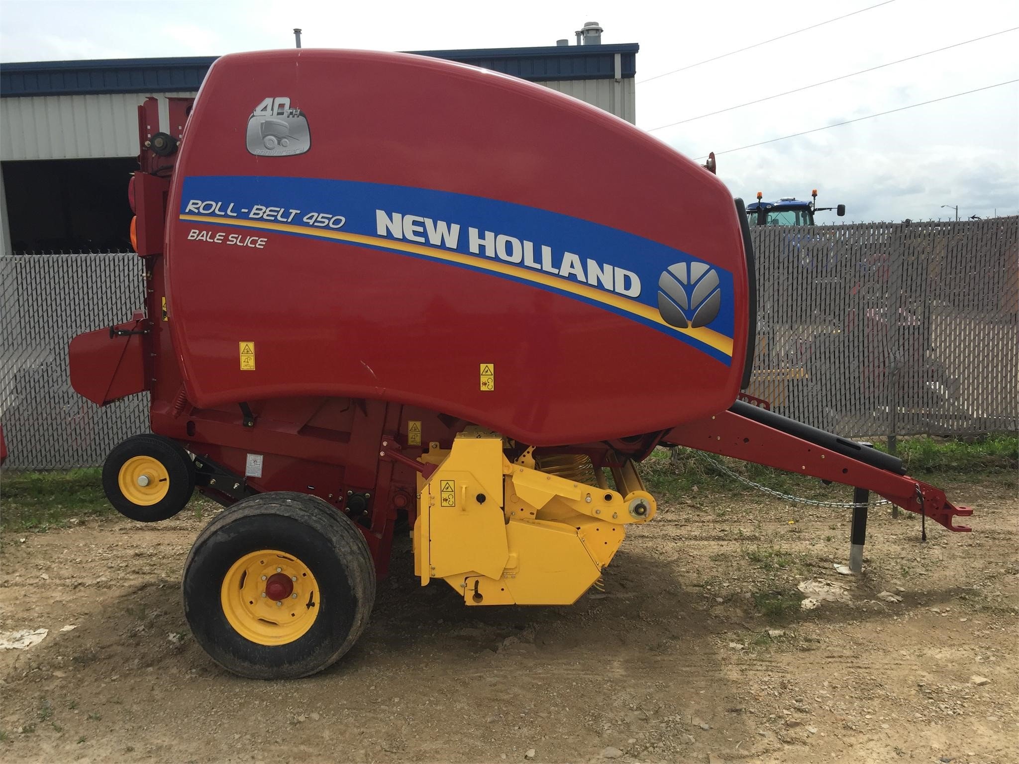 Wisconsin Ag Connection - NEW HOLLAND ROLL-BELT 450 Round Balers for sale