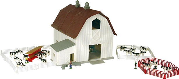 ERTL DAIRY FARM SET New Other Toys / Hobbies for sale