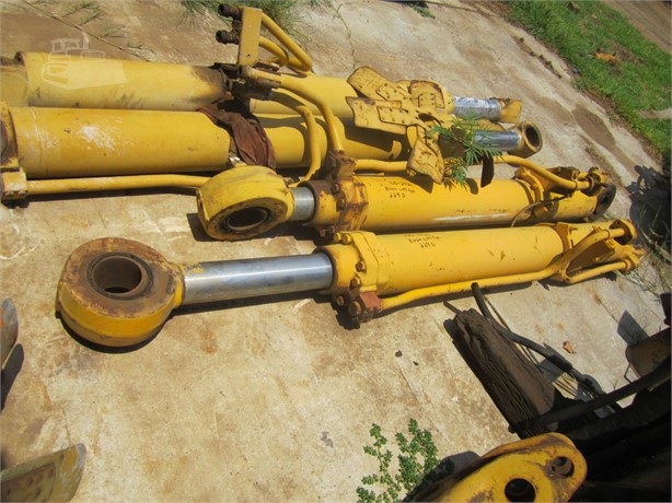 CATERPILLAR Used Booms for sale