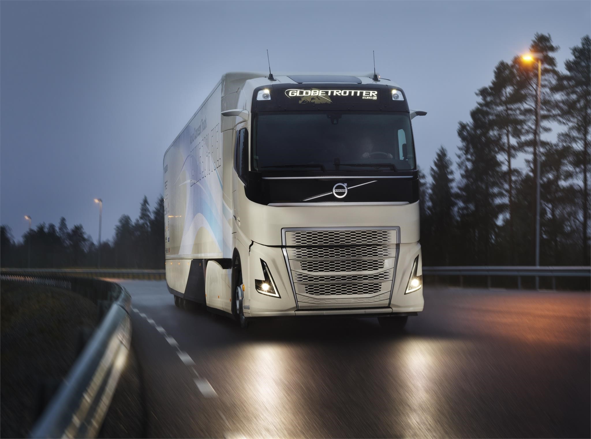 Volvo Trucks Unveils Improved Hybrid HGV Concept