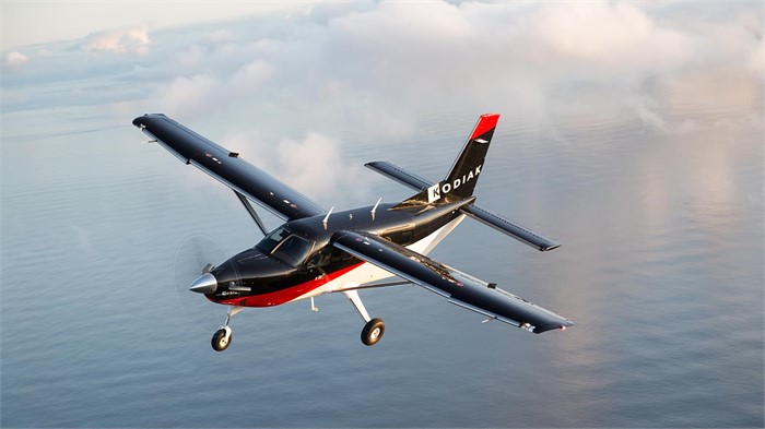 single engine turboprop passenger plane