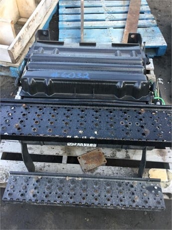 INTERNATIONAL Used Battery Box Truck / Trailer Components for sale
