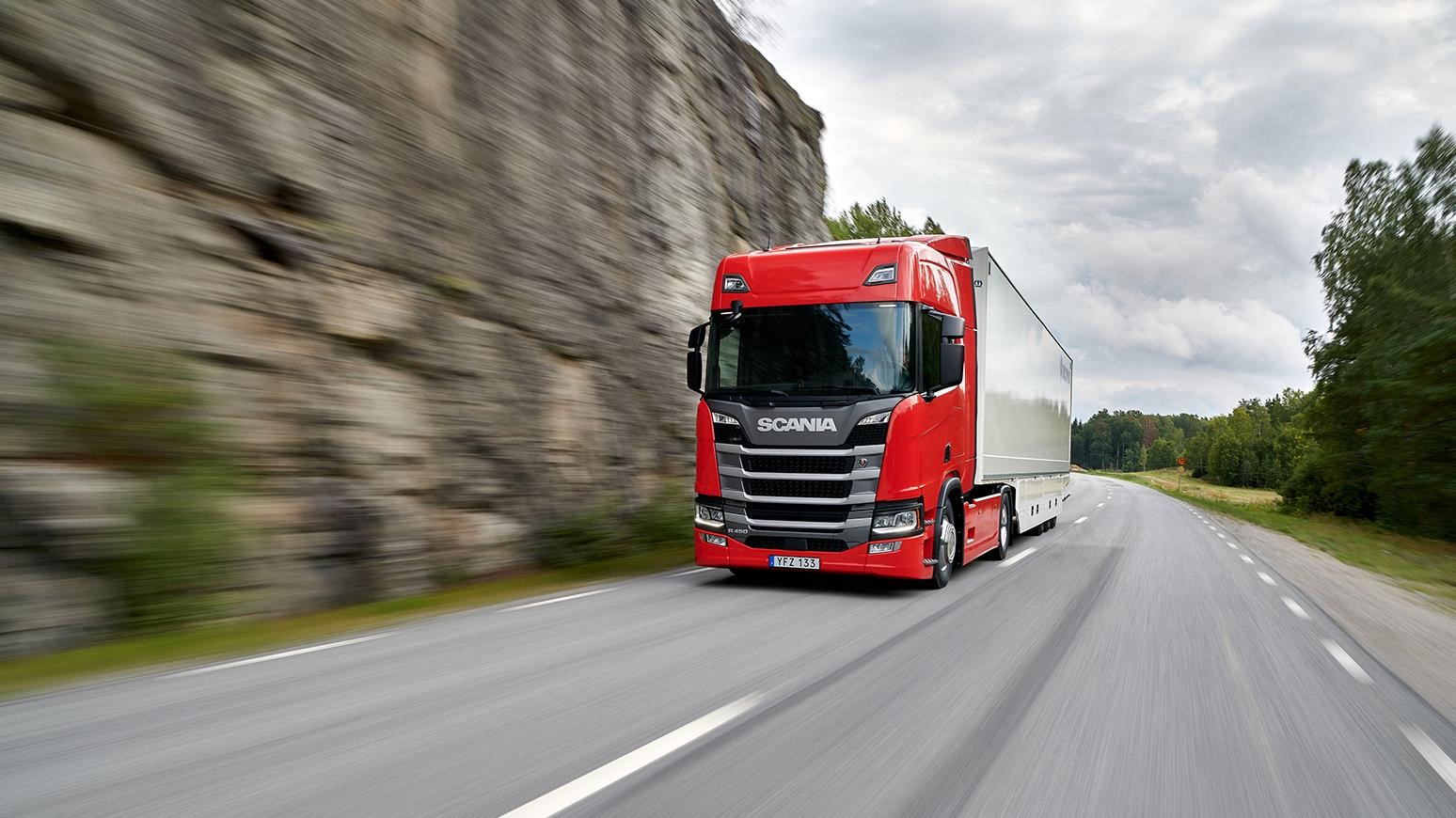 Spanish Trucking News Website Cites Scania R450 Highline As 2018’s Most Efficient Truck