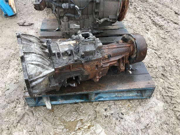 NEW PROCESS Used Transmission Truck / Trailer Components for sale