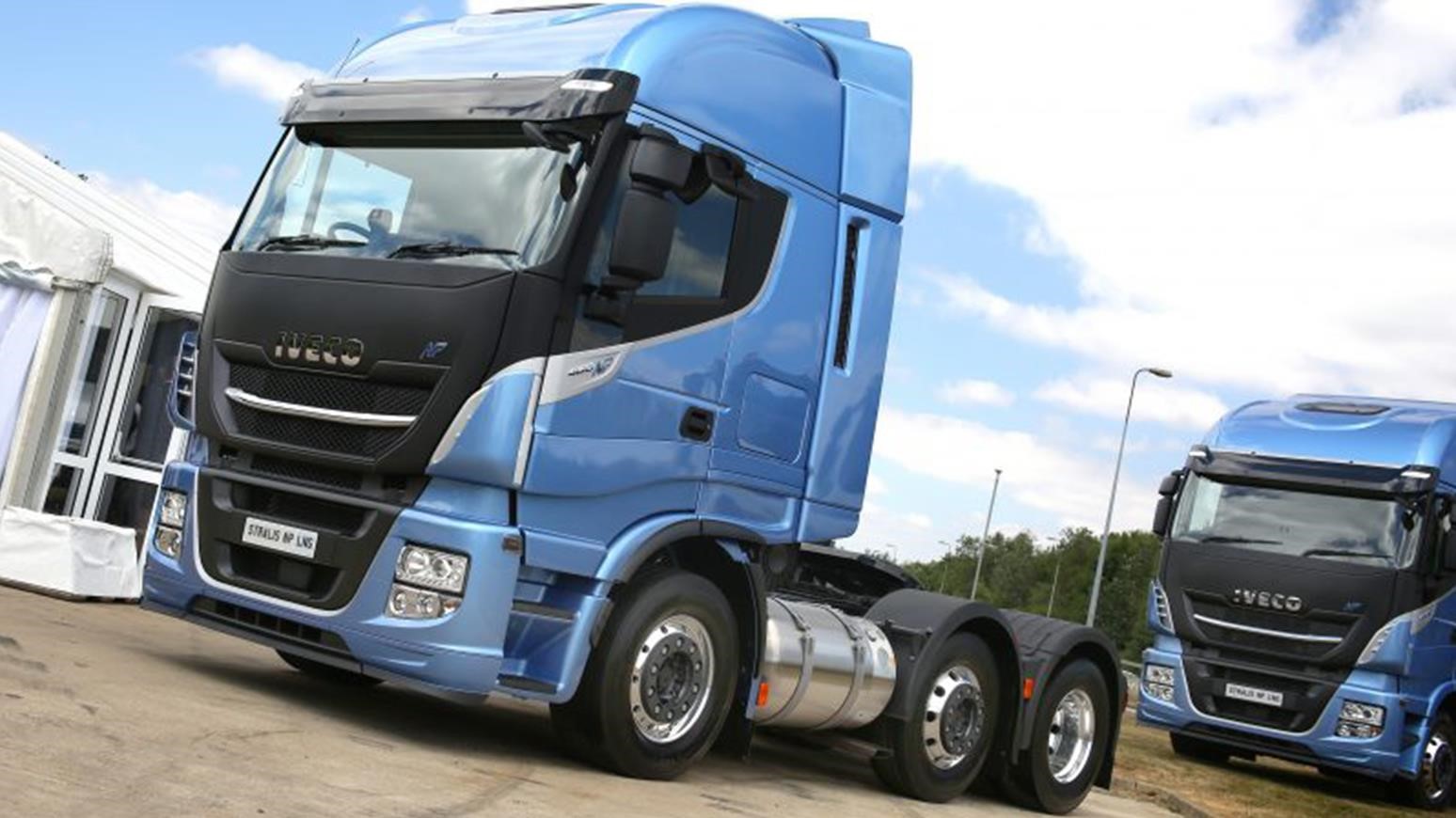 IVECO Unveils The LNG-Powered Stralis NP 460
