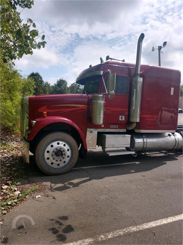 2002 Freightliner Fld120 Classic