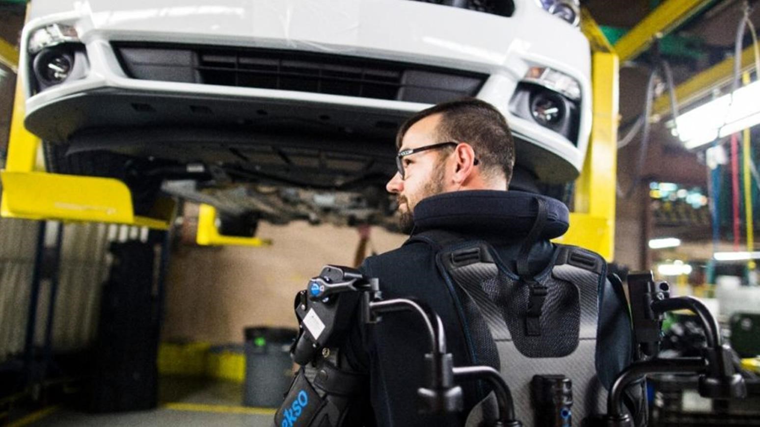 Ford Plant Workers Using Exoskeletons To Reduce Fatigue & Prevent Injury
